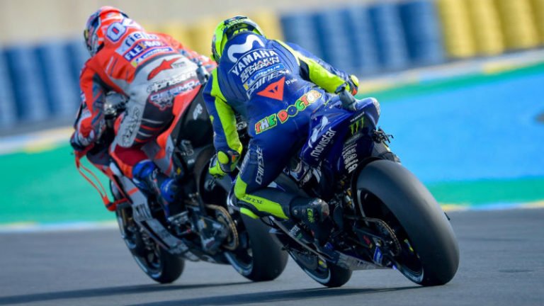 Motogp Marquez Vence Na Fran A E Dispara Rossi Vai Ao P Dio