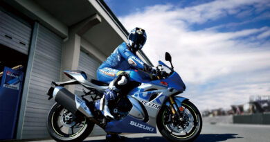 Suzuki GSX-R1000R 2021 ganha as cores da equipe na MotoGP suzuki gsx-r1000r 2021
