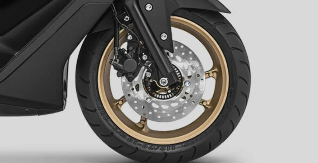 yamaha nmax 2019 roda