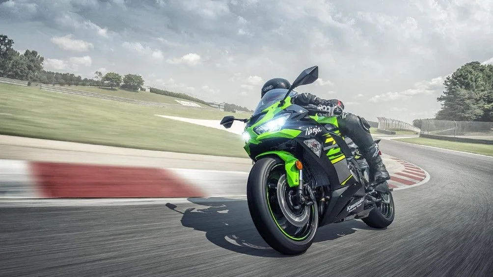 Nova Kawasaki Ninja ZX-6R 2019 com motor 636cc é revelada