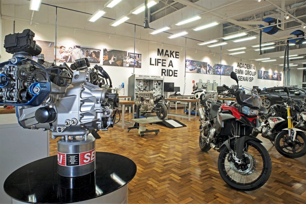 academia bmw