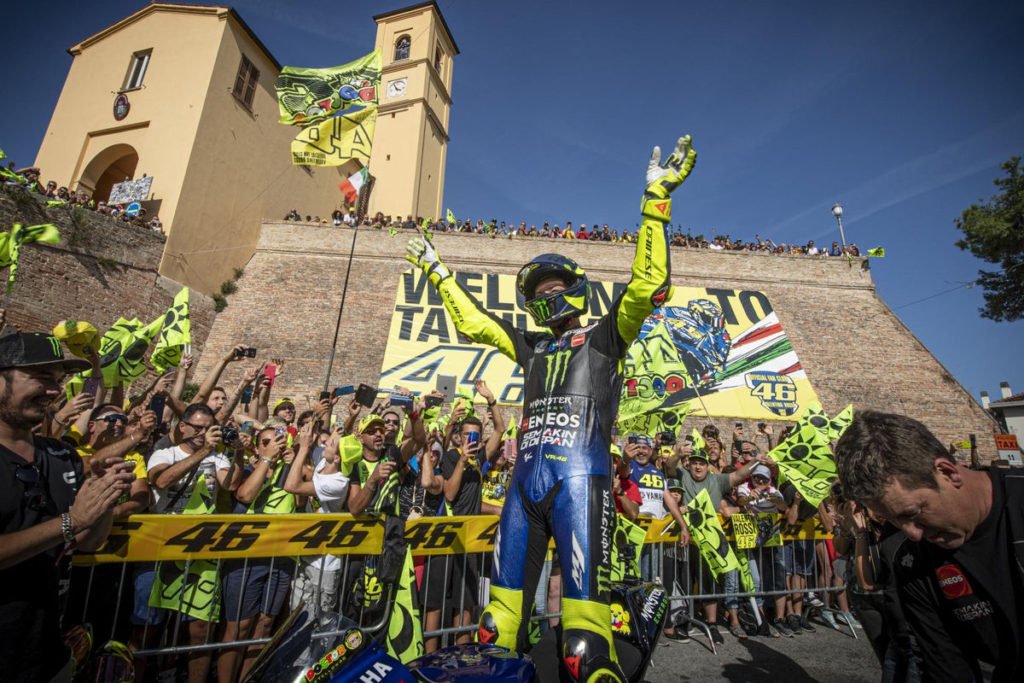 rossi tavullia yamaha m1 motogp