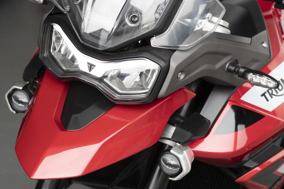 triumph tiger 900