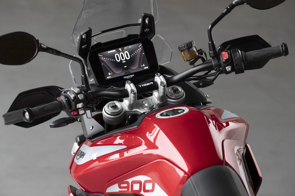 triumph tiger 900