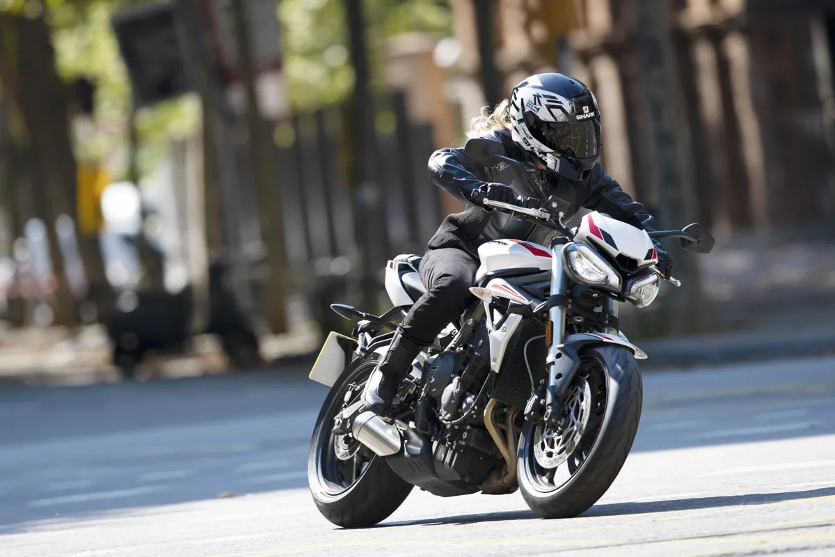 triumph street triple s 2020