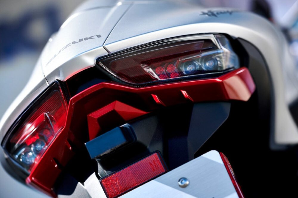 nova suzuki hayabusa 2021