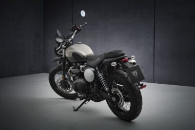 street scrambler sandstorm limited edition traseira esquerda