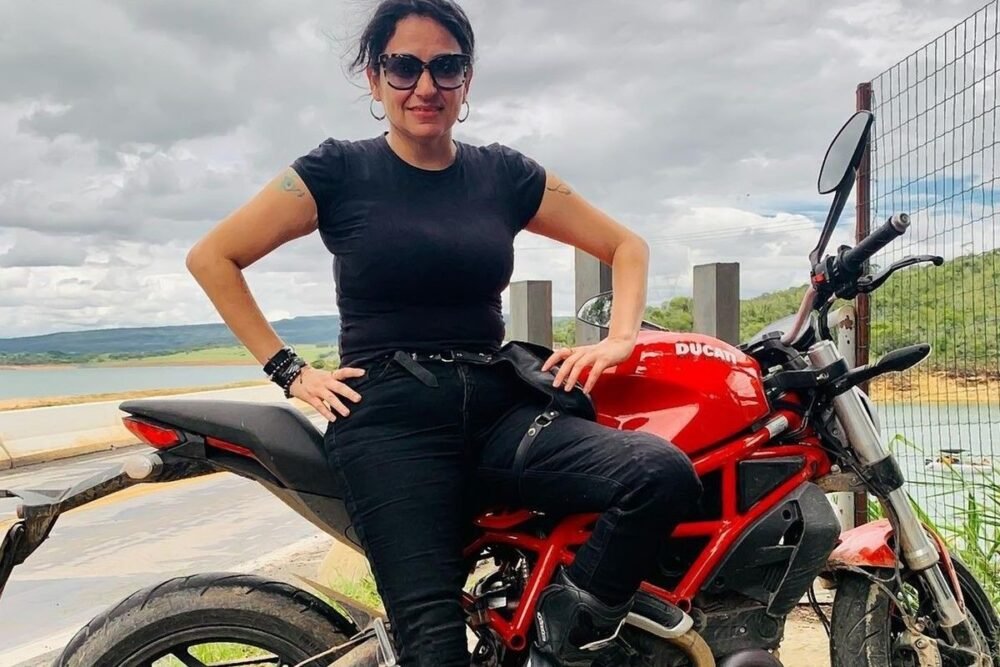 virginia barbosa iron butt ducati monster