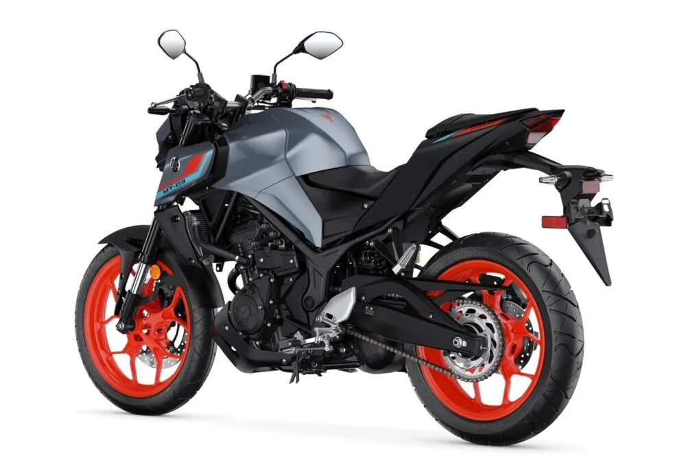 yamaha mt-03 abs 2022 cinza sólido traseira lateral esquerda