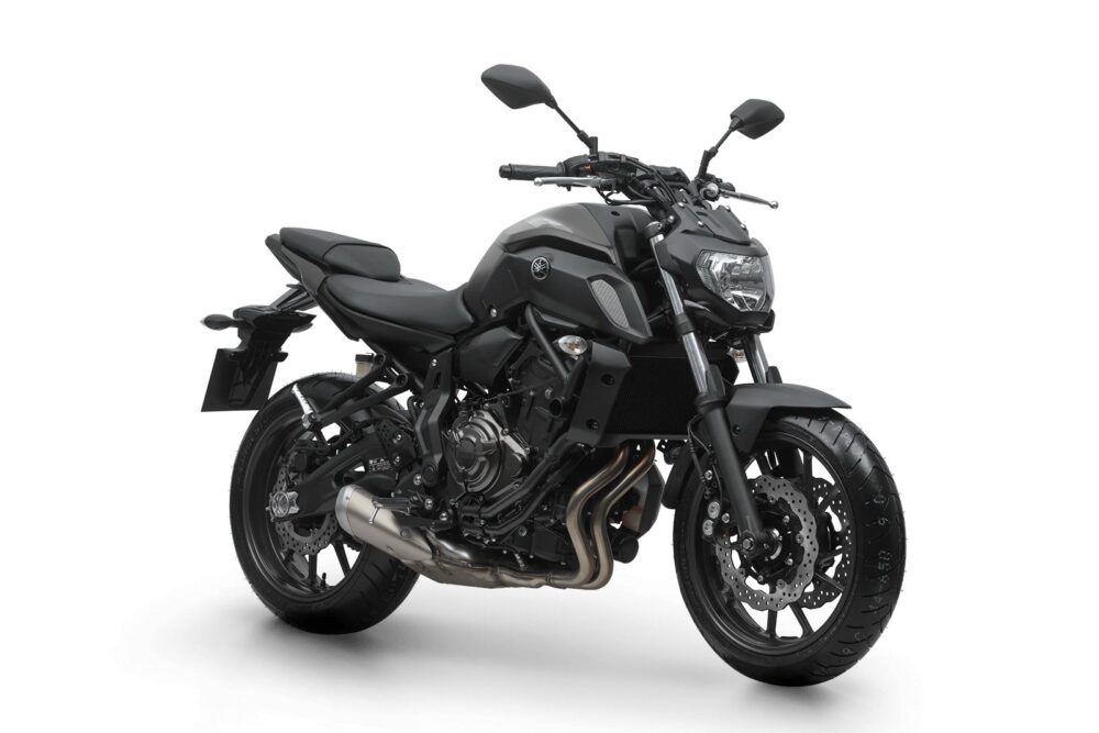 yamaha mt-07 2022 brasil preta