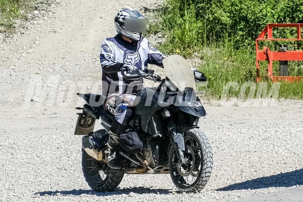 r1300gs