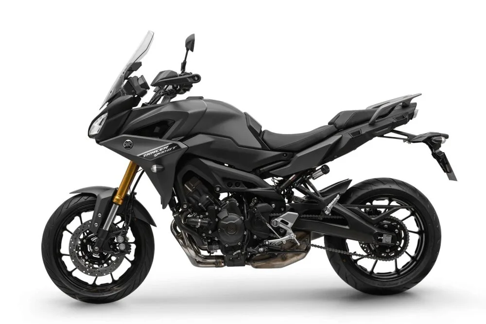 yamaha tracer 900 gt 2022 cinza lateral esquerda
