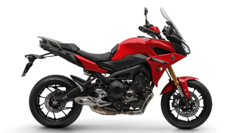 yamaha tracer 900 gt 2022 vermelha lateral direita