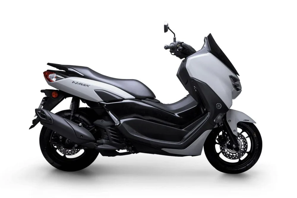 yamaha nmax 160 abs 2022 branco lateral direita