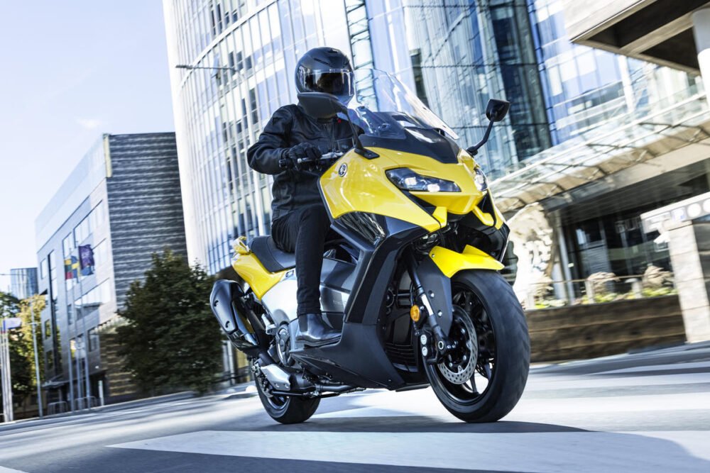 yamaha tmax 2022