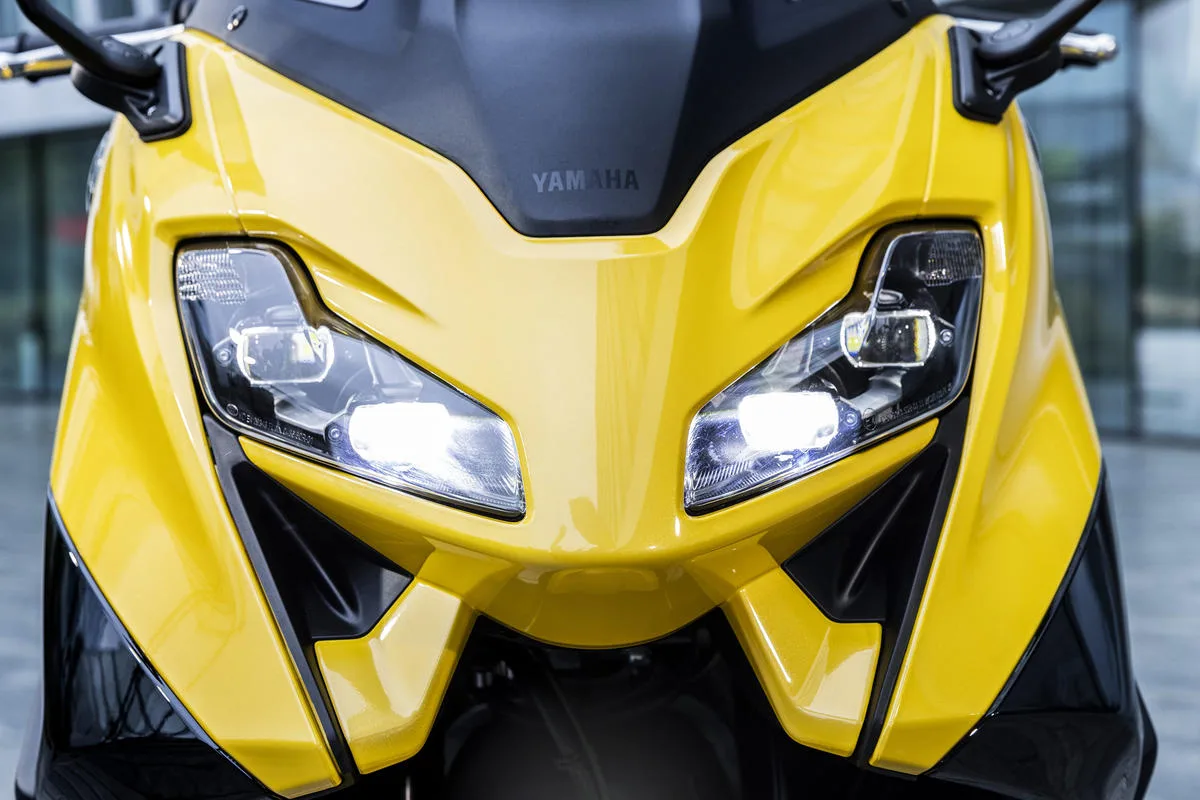 yamaha tmax 2022