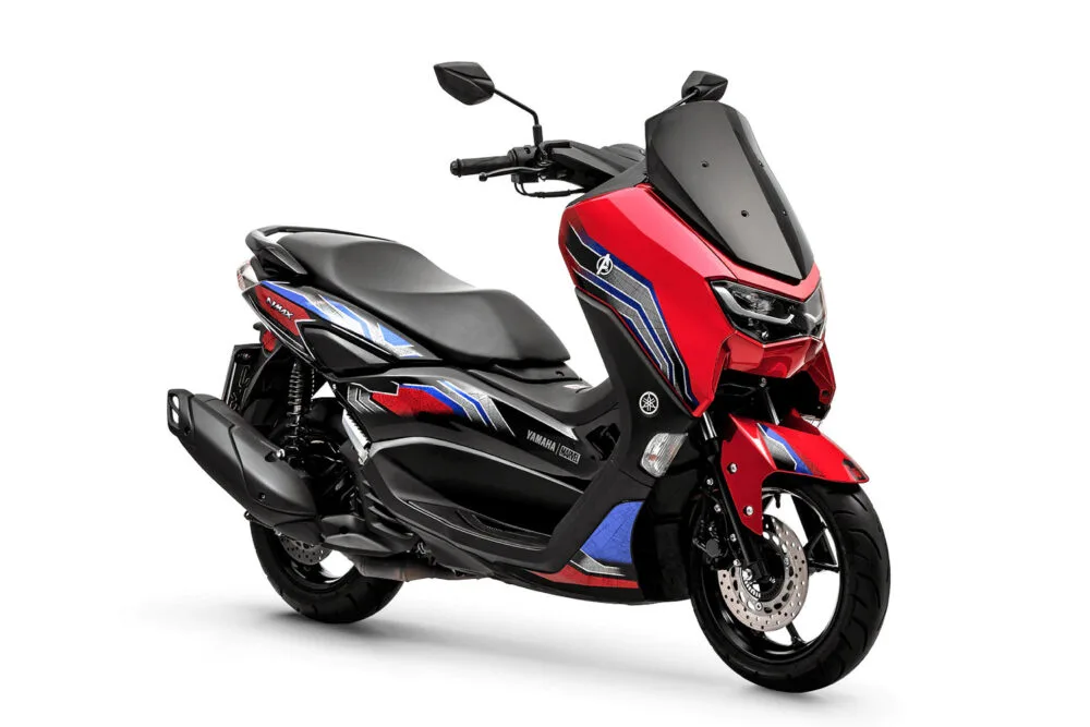 yamaha nmax homem-aranha frente