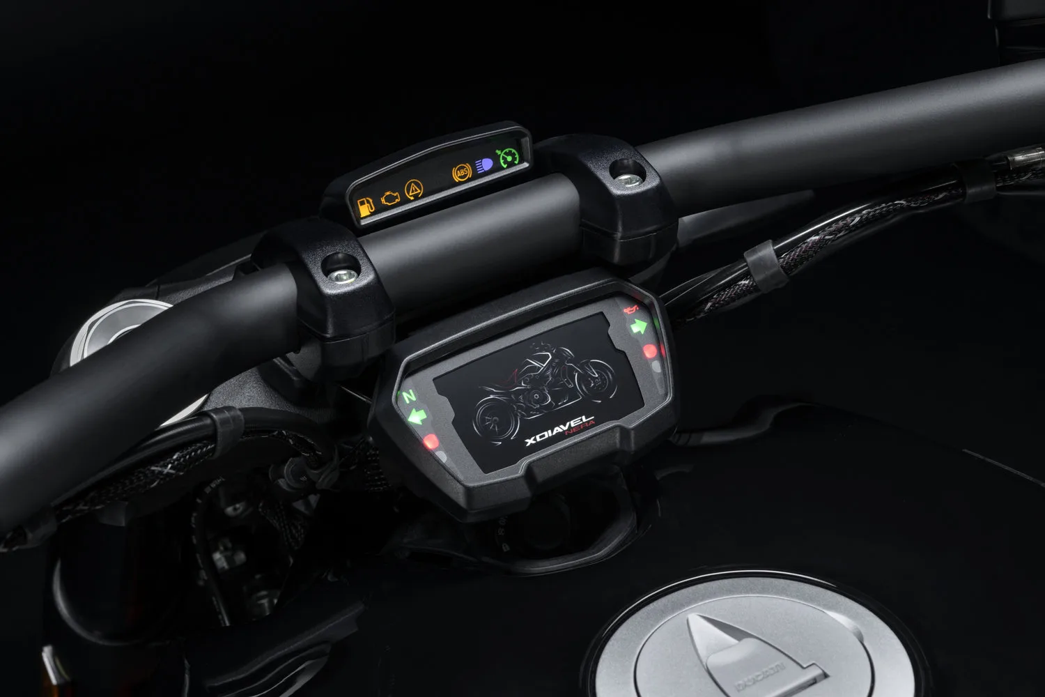 ducati xdiavel nera 2022 detalhe painel