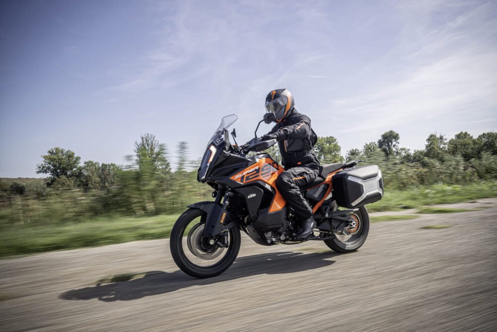 ktm 1290 s