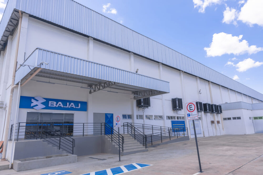 bajaj fábrica manaus