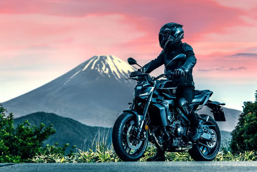yamaha mt-09 y-amt 2025