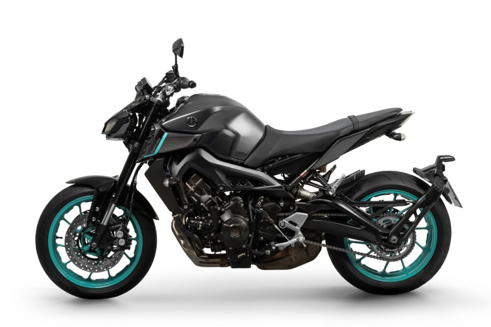 yamaha mt-09 abs 2025