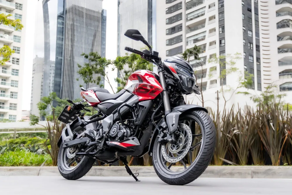 bajaj dominar ns 160 2026