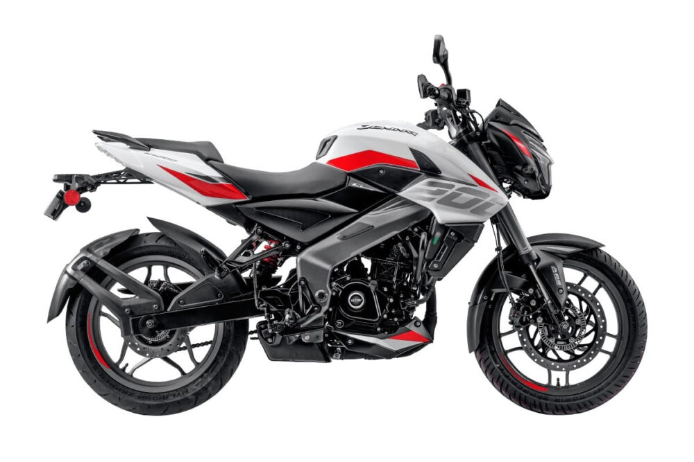 dominar ns 200 2026