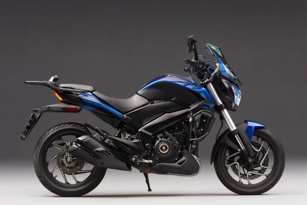 dominar 400 2026