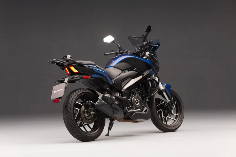 dominar 400 2026