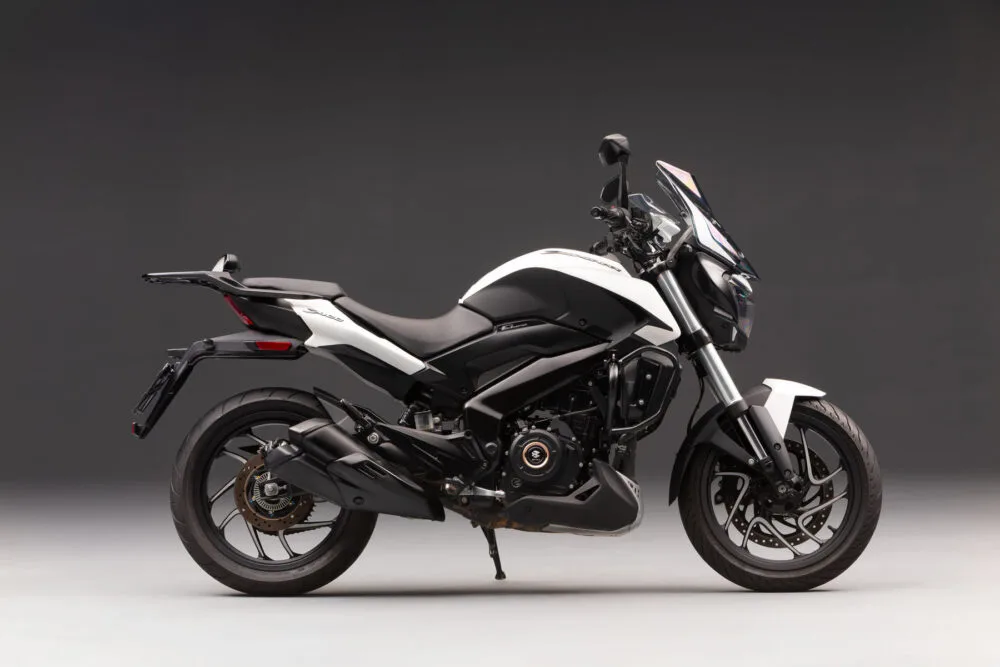 dominar 400 2026