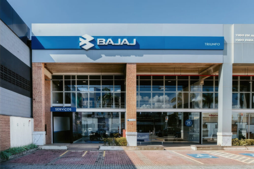 bajaj serra es