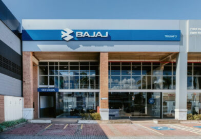 bajaj serra es