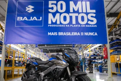 bajaj manaus
