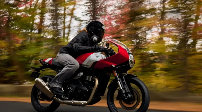 thruxton 400