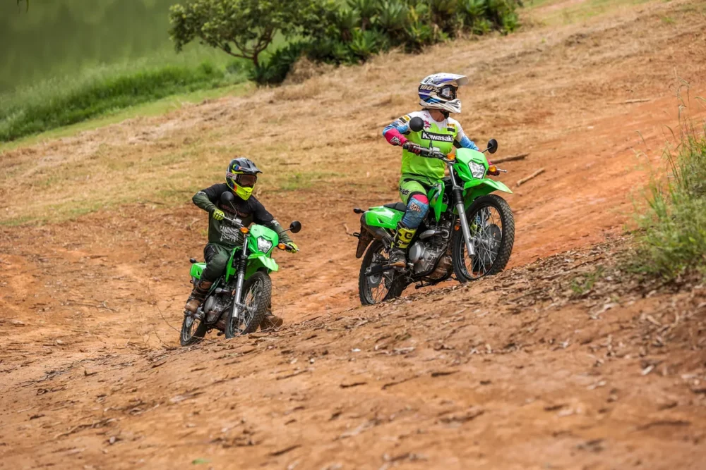 klx230