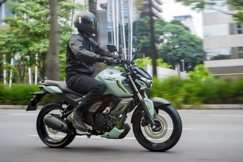 fz15 2027